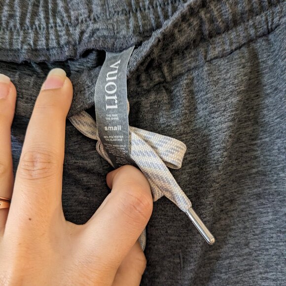 Vuori Sunday Performance Jogger Charcoal Heather - Picture 4 of 5